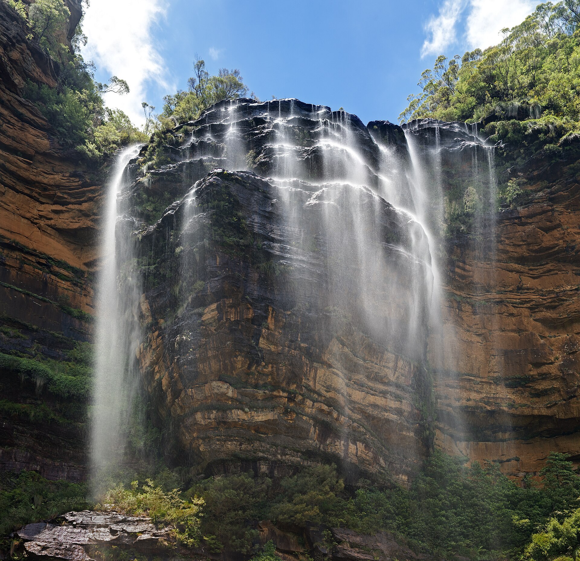 Best Waterfalls in New South Wales: From the Blue Mountains to the New England Gorges
