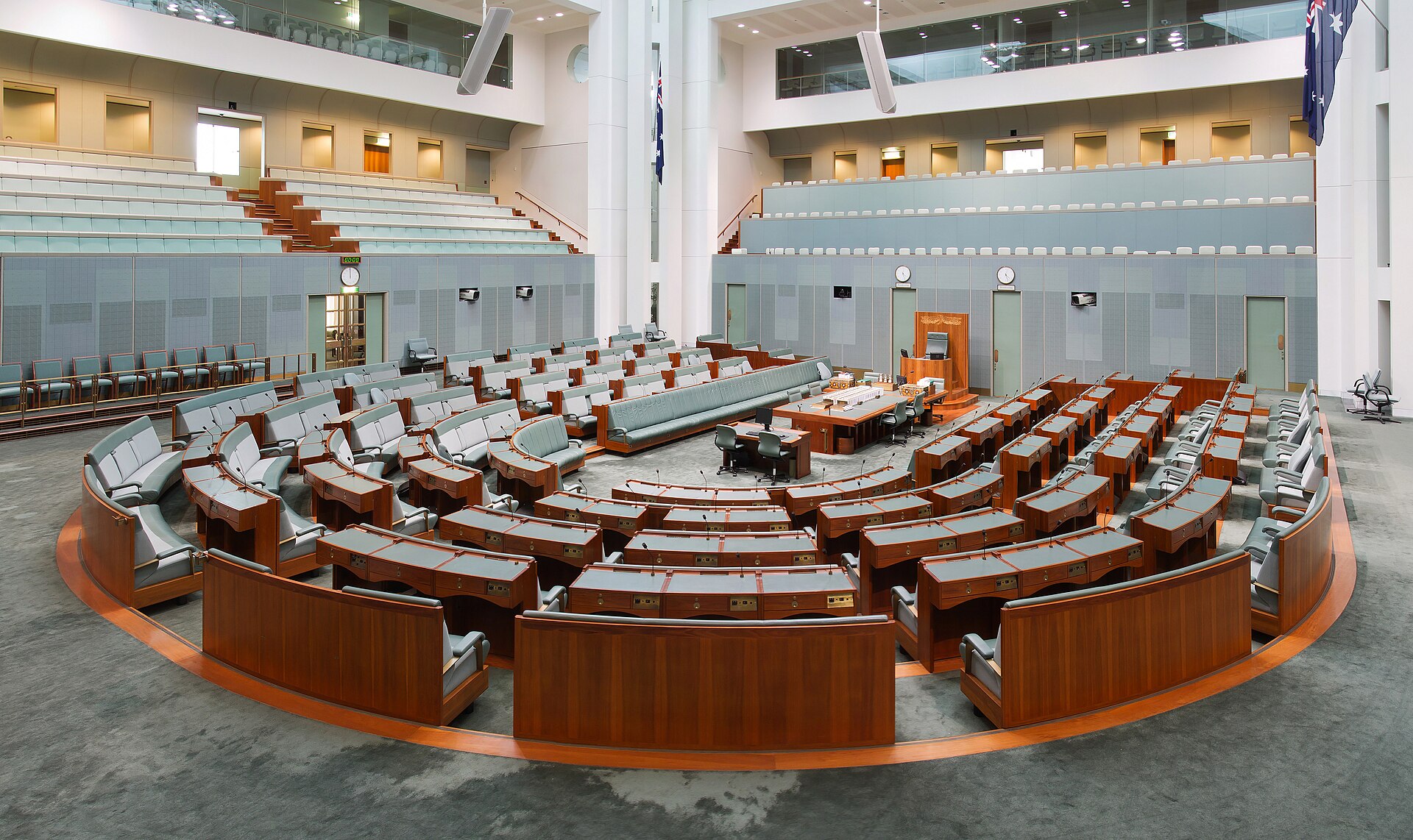 The Ultimate Self-Guided Parliamentary Triangle Walk in Canberra