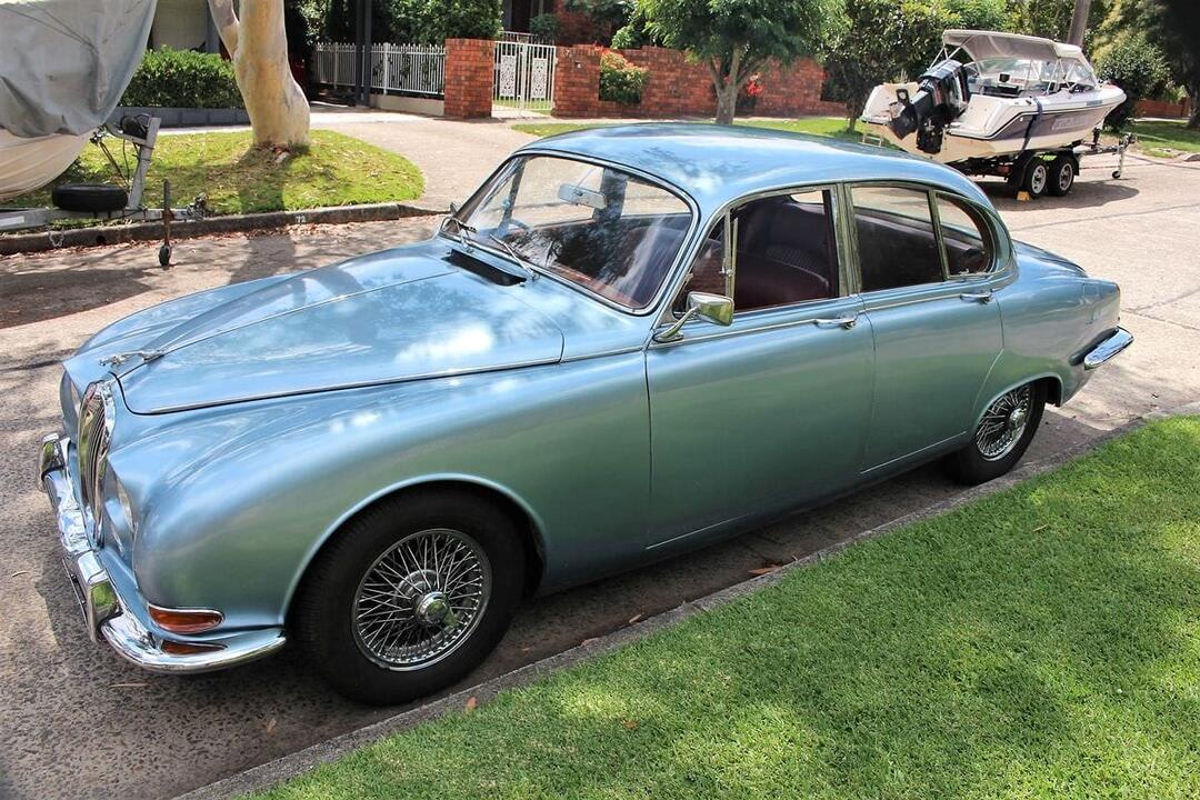 Drive a Jaguar Mk2 1965 For A Day Lane Cove NSW