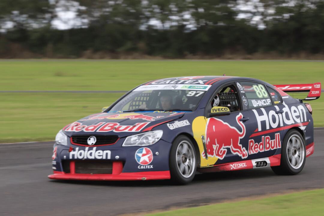 7 Lap V8 Drive with 2 Hot Laps Norwell QLD