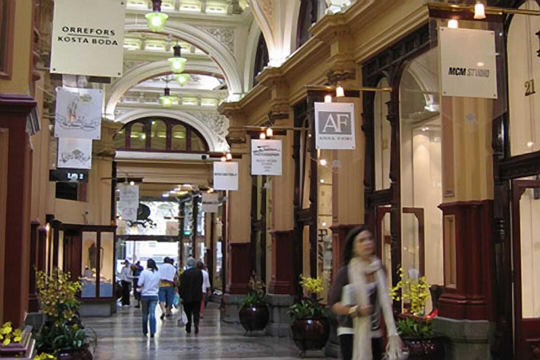 Melbourne Lanes and Arcades Tour Melbourne VIC