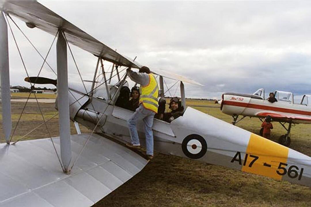 Tiger Moth Flight, 60 Minutes Lethbridge VIC