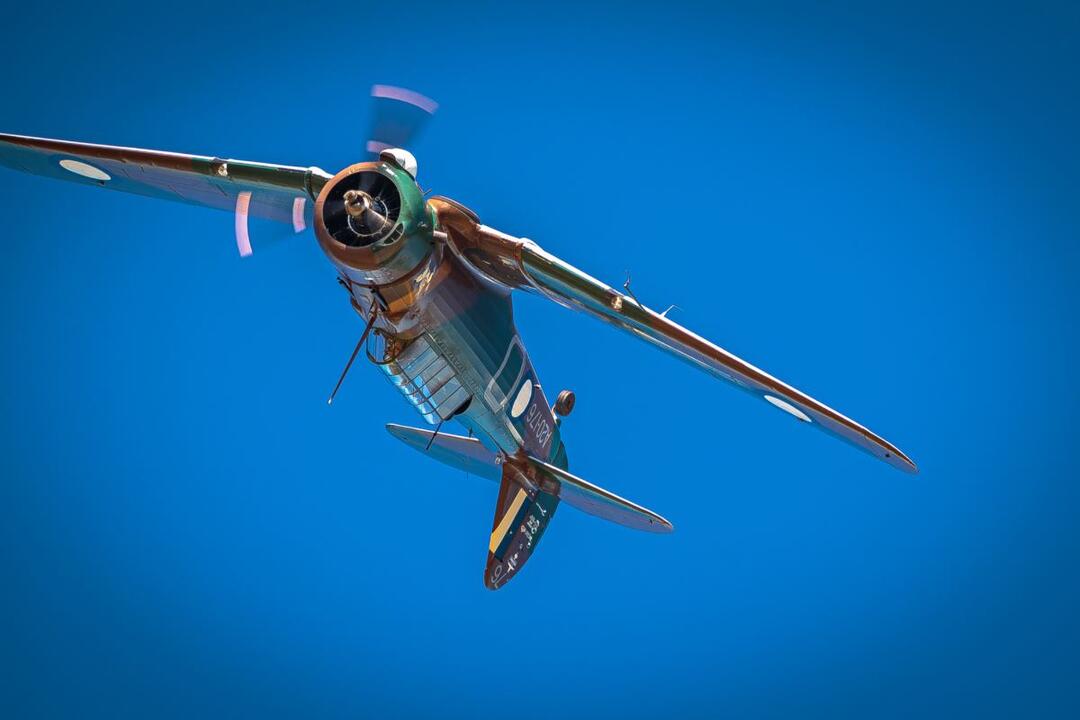 Historical Flight in a 1939 Wirraway Rutherford NSW