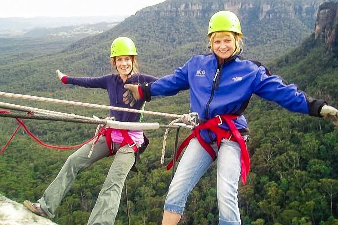 Incredible Juggler Canyon Katoomba NSW