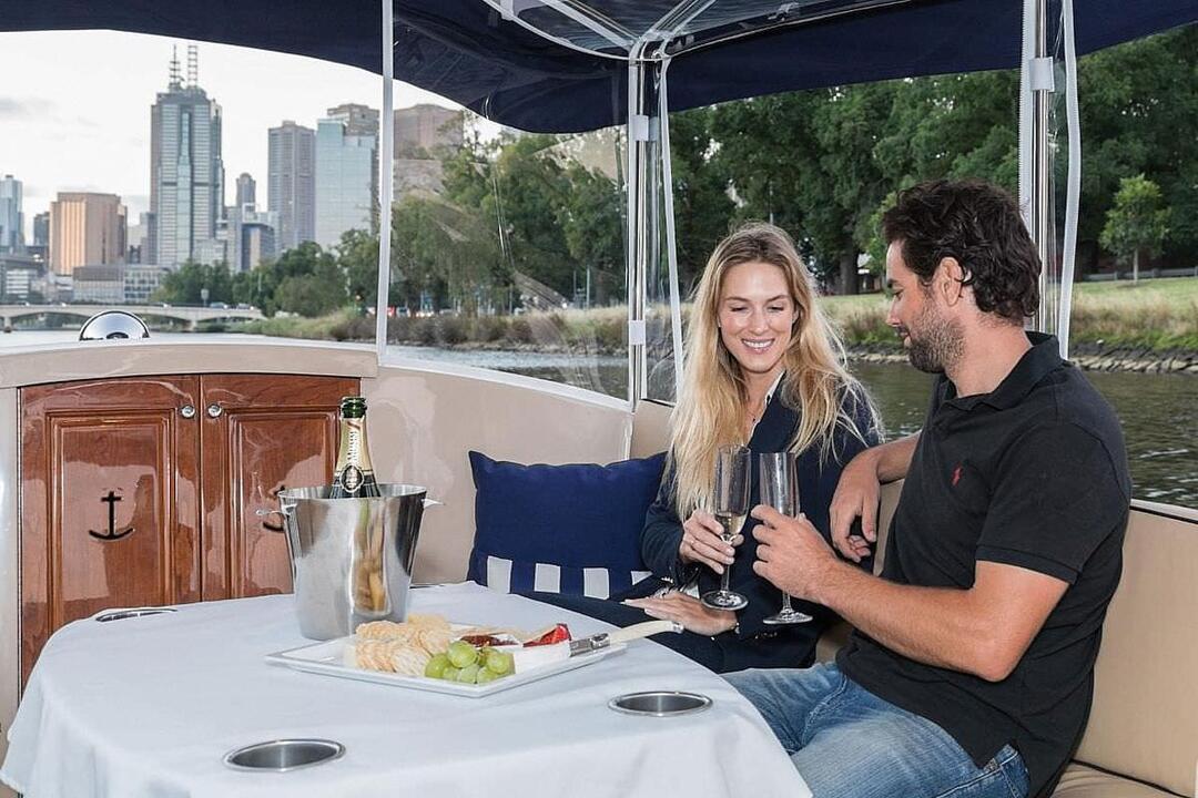 Private Boat Hire for Two with Wine and Cheese Melbourne VIC
