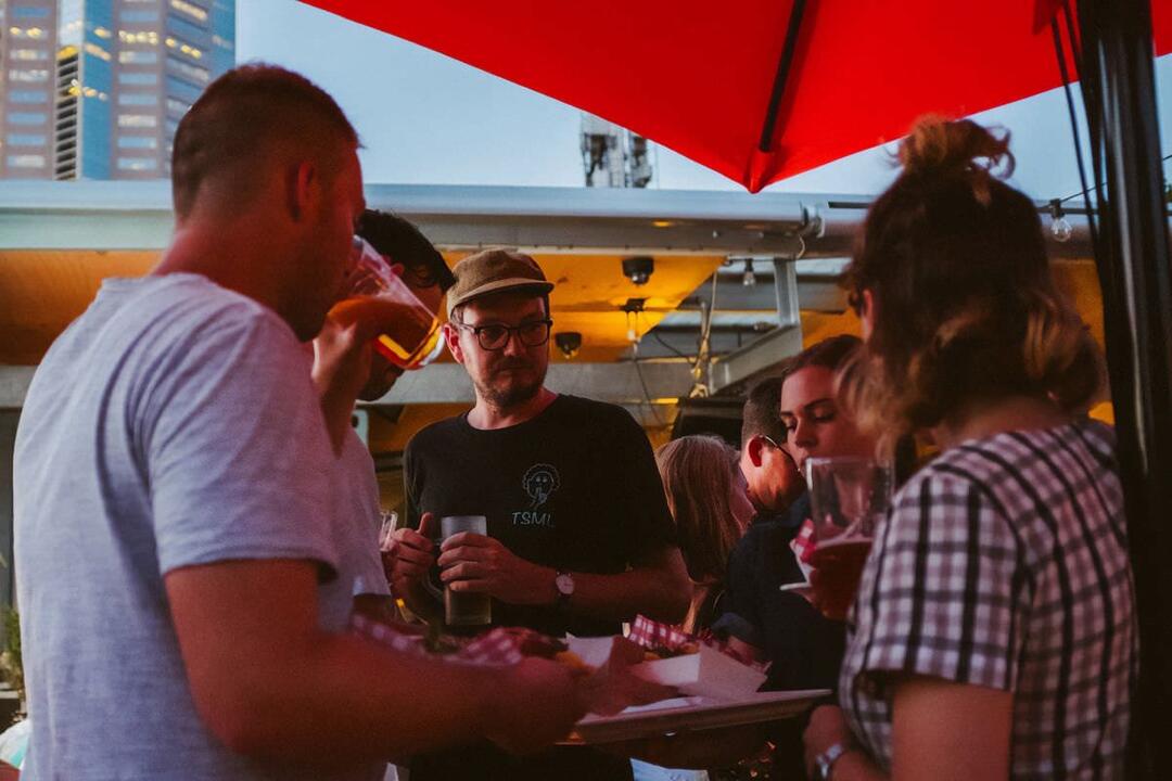 Boozy History and Hidden Bars Tour Melbourne VIC