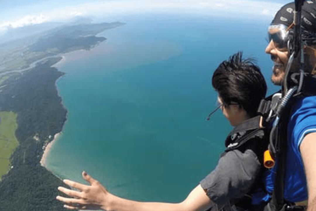 Tandem Skydive, 14 000ft at Cairns Cairns Regional QLD