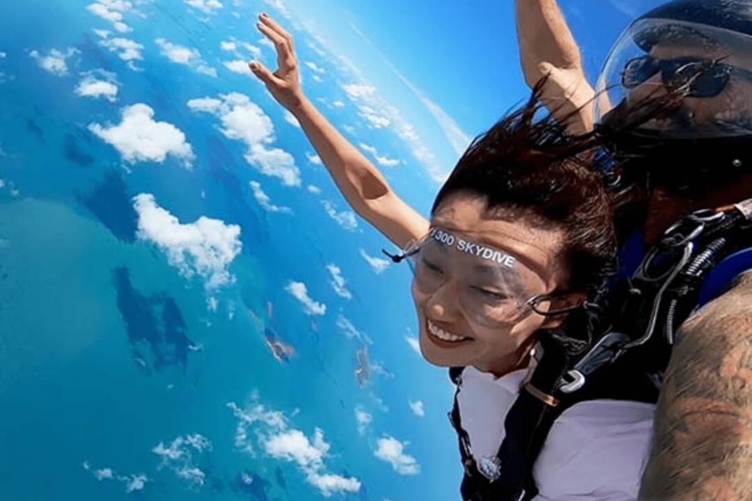 Tandem Skydive in Cairns, Self Drive Cairns Regional QLD