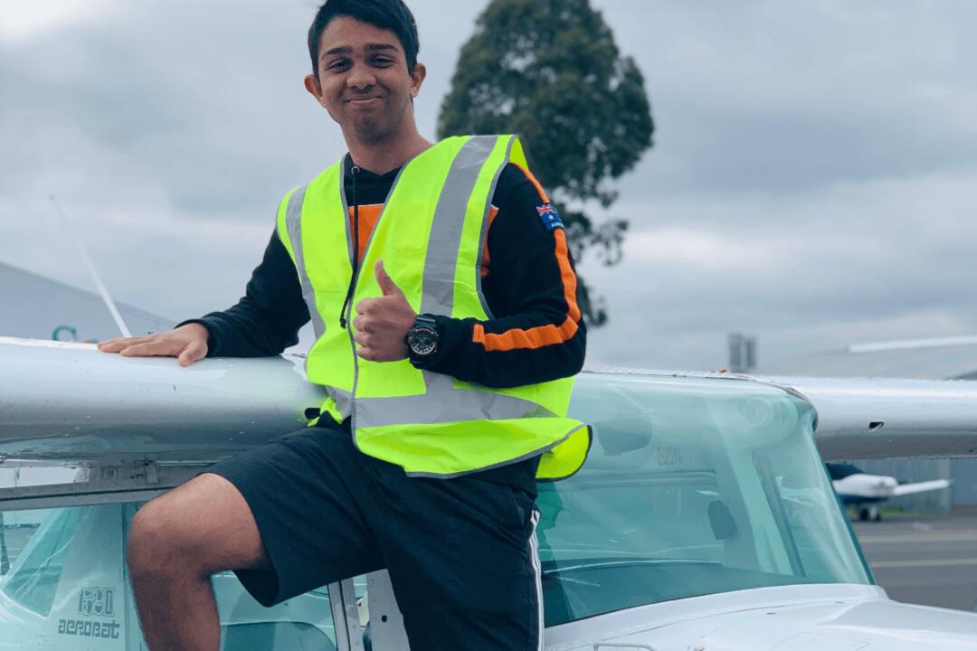 Teens Flying Experience - Gift Voucher or Instant Booking - Moorabbin VIC