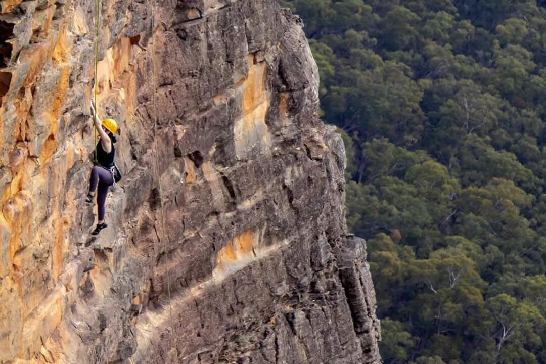 Full Day of Rock Climbing in the Blue Mountains Katoomba NSW