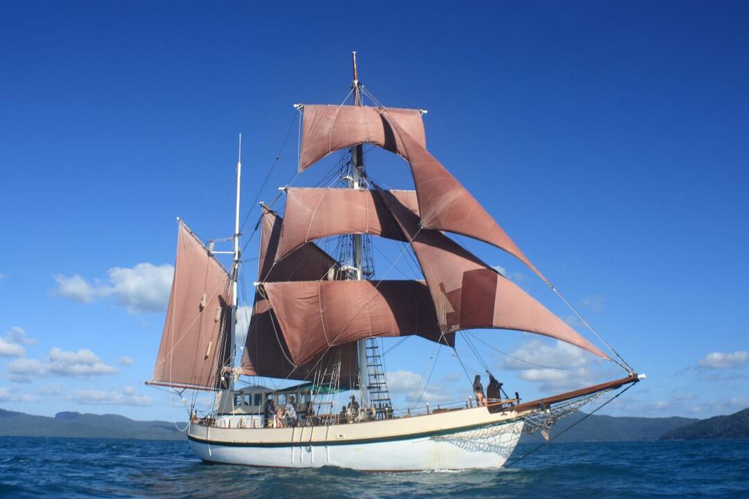 Tall Ship Lunch Cruise on a 1939 Ketch Sydney NSW