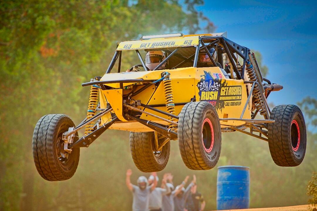 Drive a V8 Race Buggy for 6 Laps plus Hot Lap Tailem Bend SA � Experience
