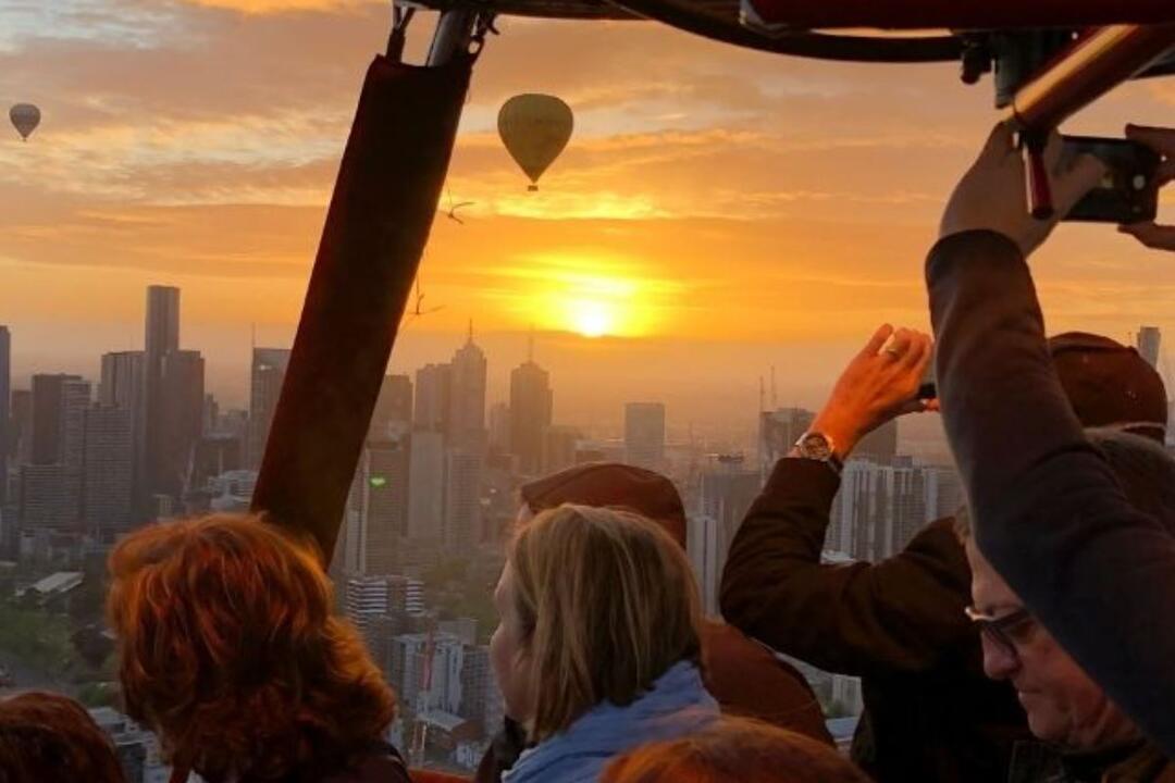 Melbourne Balloon Flight with Breakfast, Child Melbourne VIC