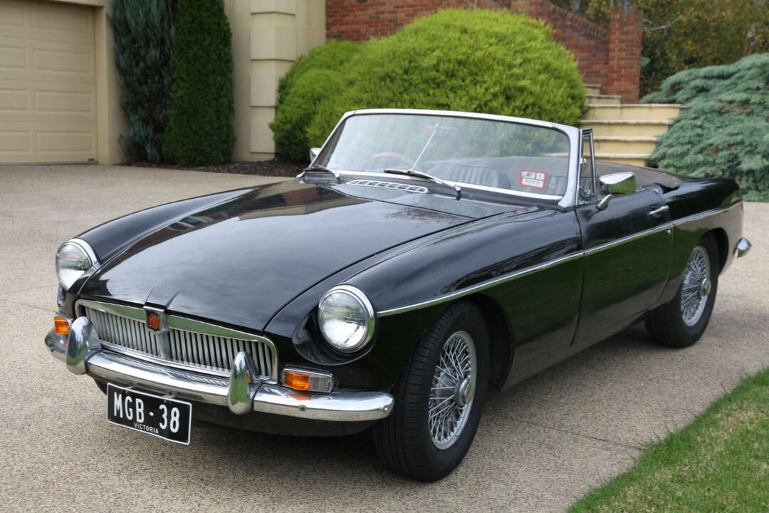 MGB Roadster 1969 Classic Car Hire Berwick VIC