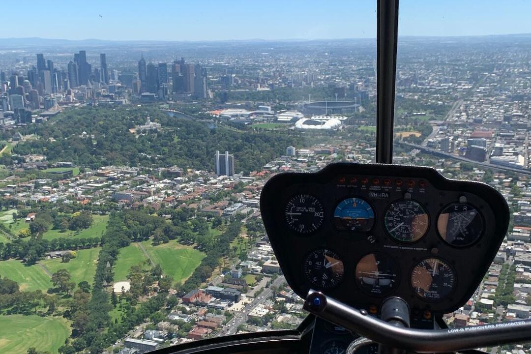 20 minute Melbourne City Helicopter Scenic Flight Essendon Fields VIC � Experience