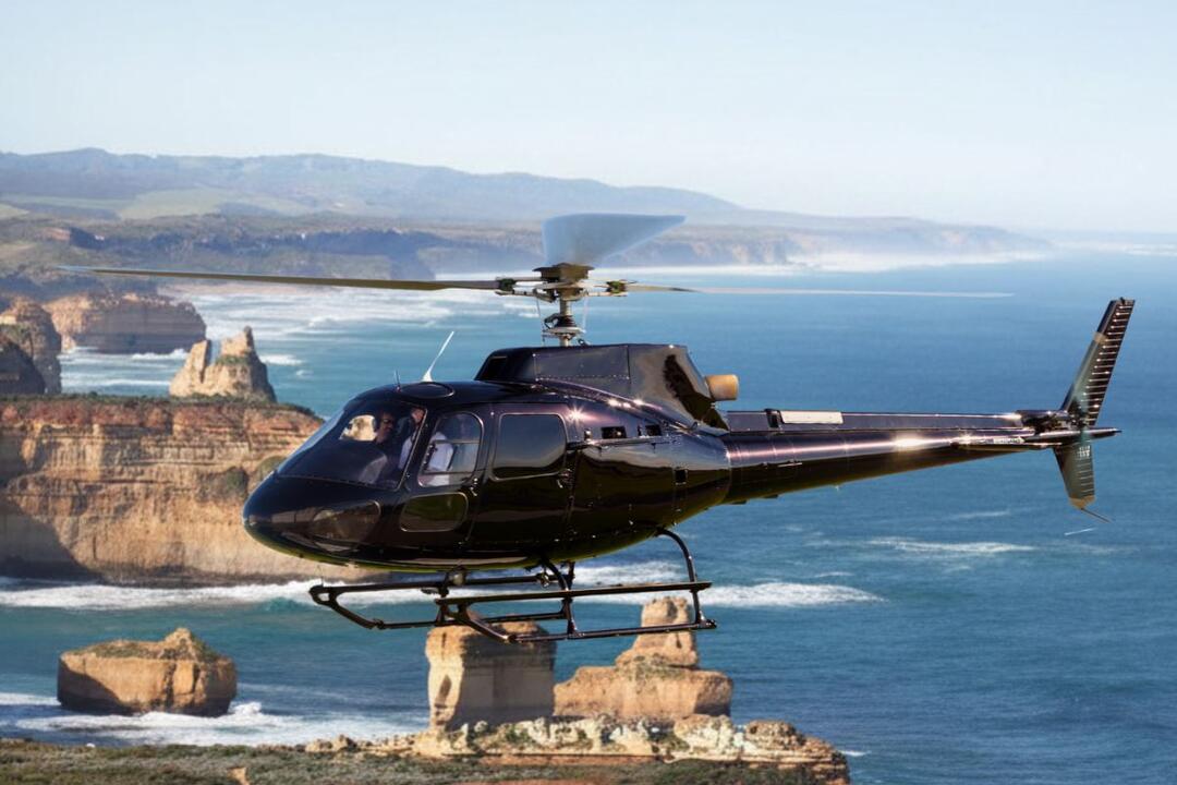Heli Flight to the 12 Apostles for 4 Essendon Fields VIC � Experience