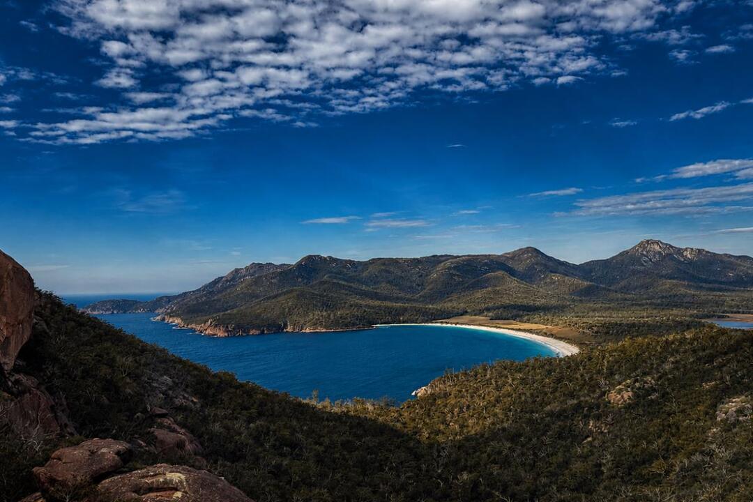 Wineglass Bay and Freycinet National Park Day Tour Hobart TAS