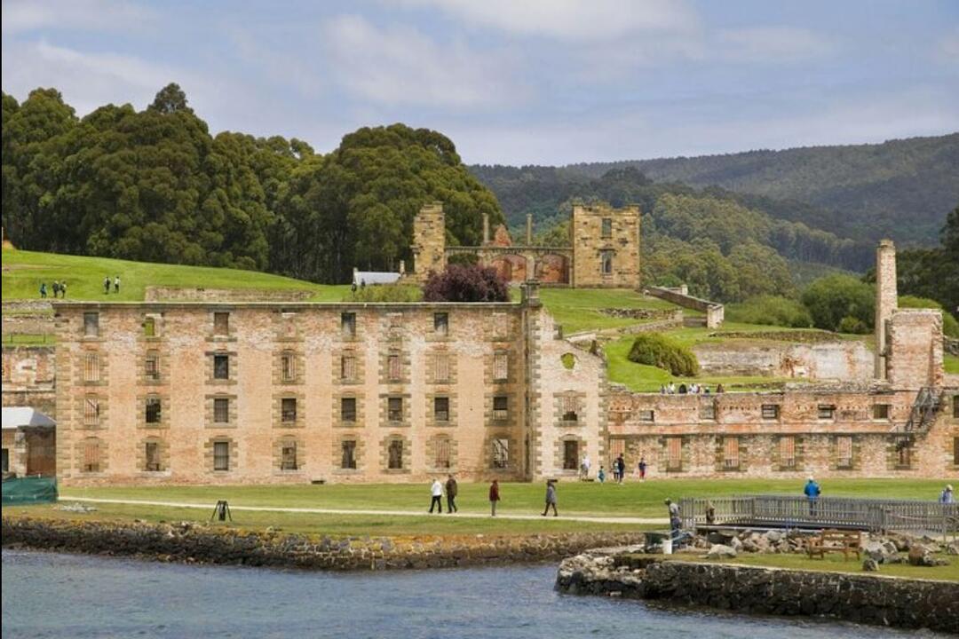 Port Arthur Day Tour with Scenic Harbour Cruise Hobart TAS
