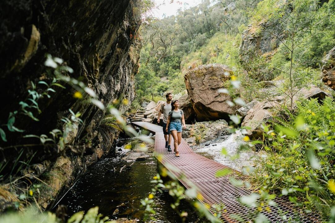 Grampians National Park Wildlife Tour - Gift Voucher or Instant Booking - Melbourne VIC