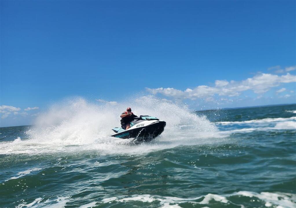 Kooringal Jet Ski Tour from Brisbane - Gift Voucher or Instant Booking - Newstead QLD