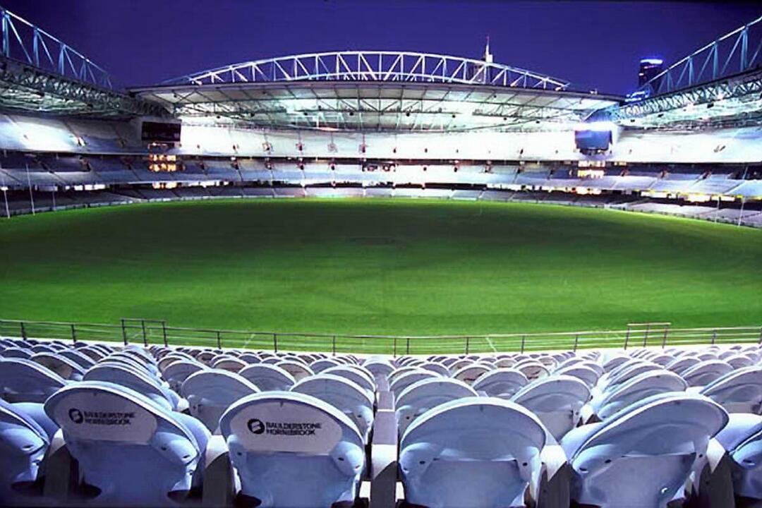 Sports Lovers Walking Tour Melbourne VIC