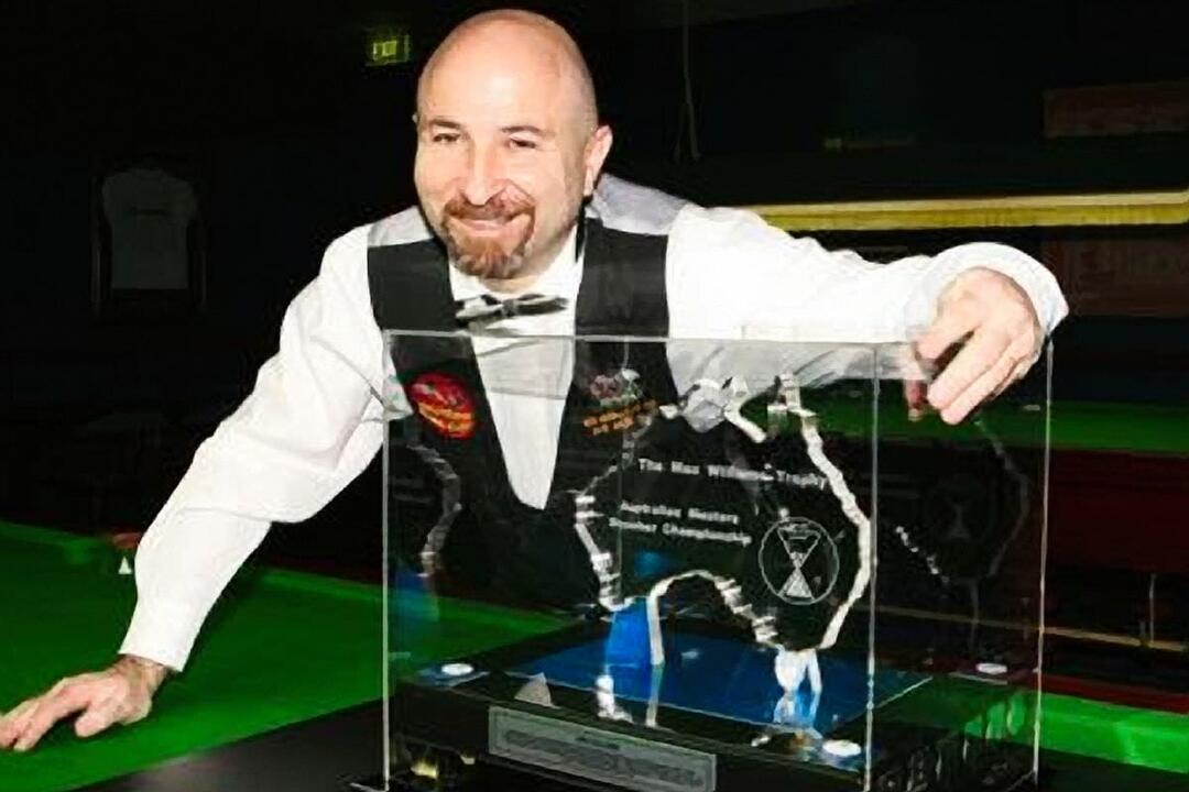 Play Snooker with World Champion, Robby Foldvari Melbourne VIC