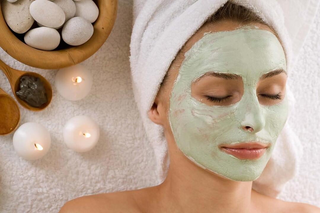 Deluxe Facial At Home Sydney NSW