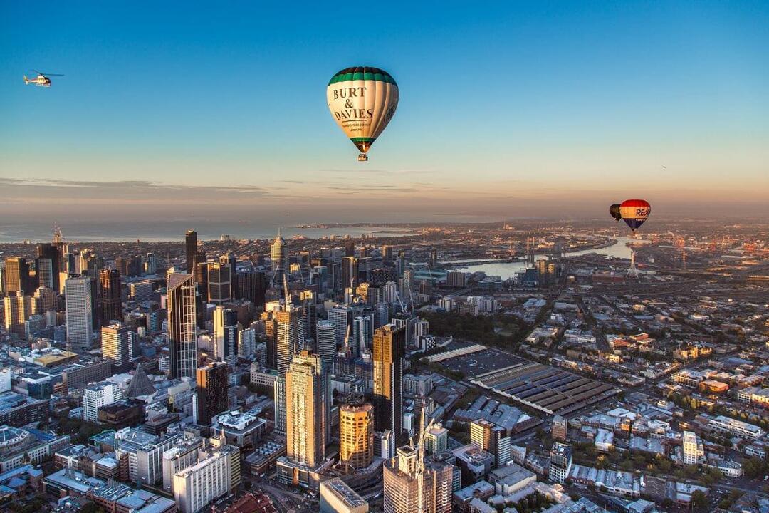 Ballooning Over Melbourne with Breakfast Melbourne VIC