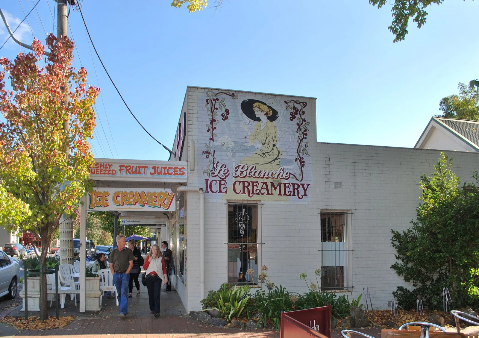 Ice creamery at Bright, Victoria