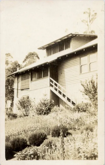 A photograph of the Australian artist Norah Gurdon's finished house built in Kalorama in the Dandenong Ranges, Victoria